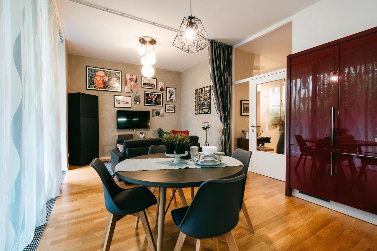 Luxury Downtown Appartement Mit Garage Graz Exterior foto